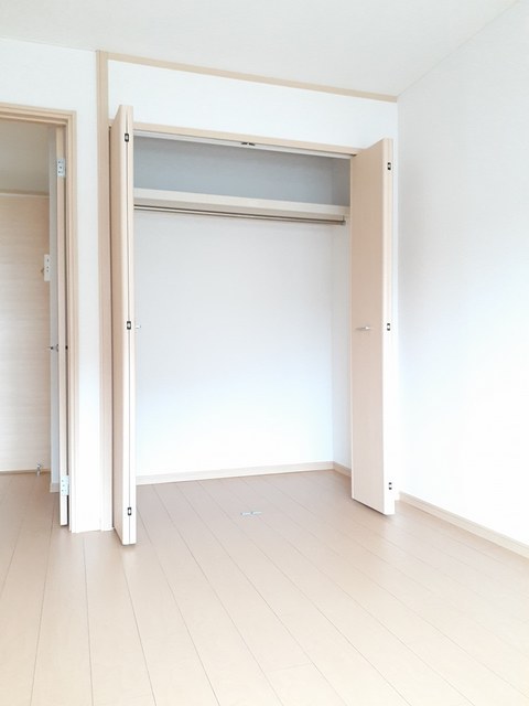 収納　同イメージ反転