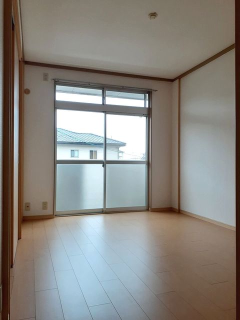 居室・リビング　同イメージ反転