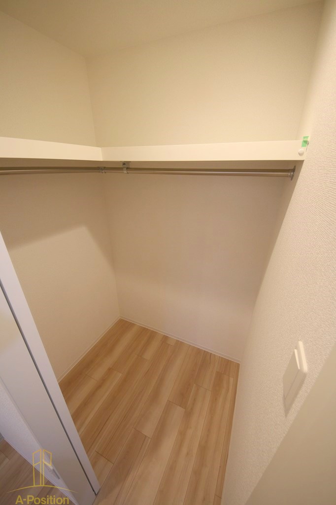 収納　セレニテ本町東リアン