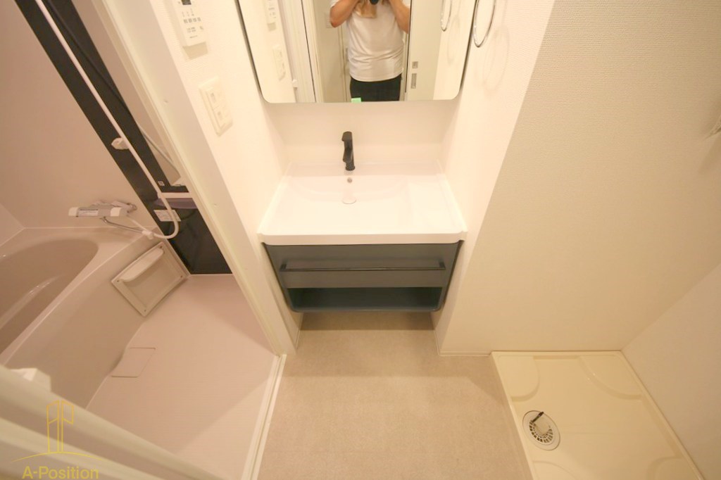 洗面設備　セレニテ本町東リアン