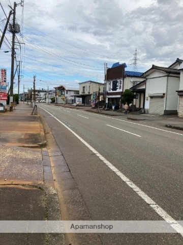 その他　前面道路（その他）まで0m
