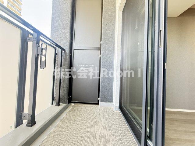 バルコニー　開放的で明るい空間を演出してくれるバルコニーです