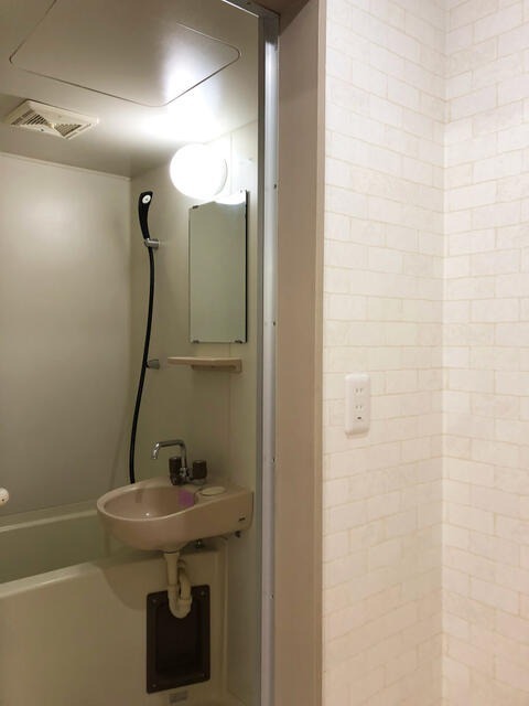 バス・シャワールーム