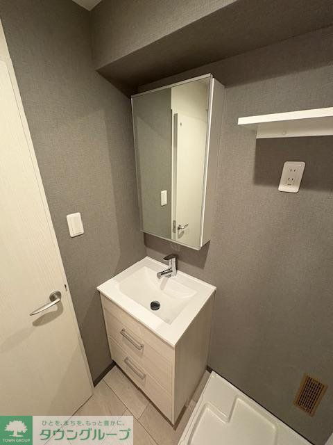 洗面設備　内見の予約先はタウンハウジング新中野店になります★★
