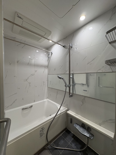 バス・シャワールーム