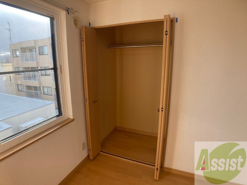 収納　クローゼットがありました。お洋服や荷物はここへ