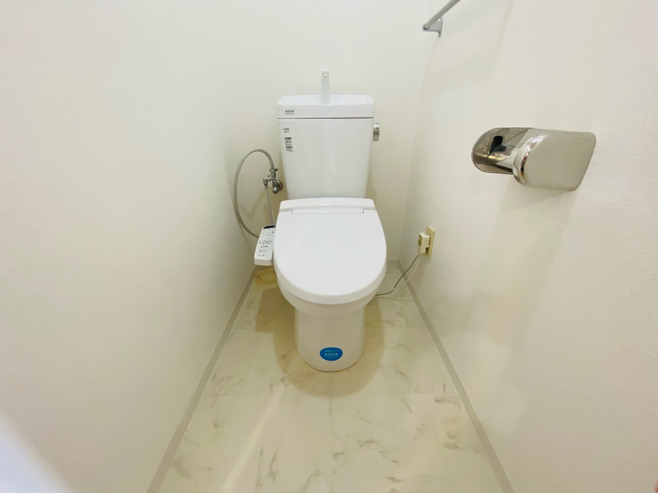 トイレ　人気のバストイレセパレートタイプのトイレです♪