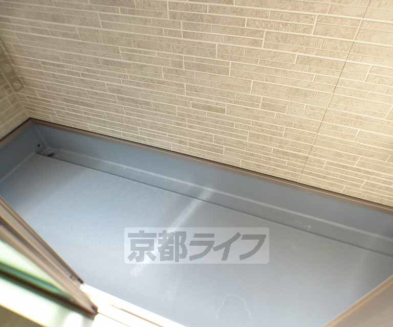 バルコニー　新築物件でとてもきれいな部屋です。