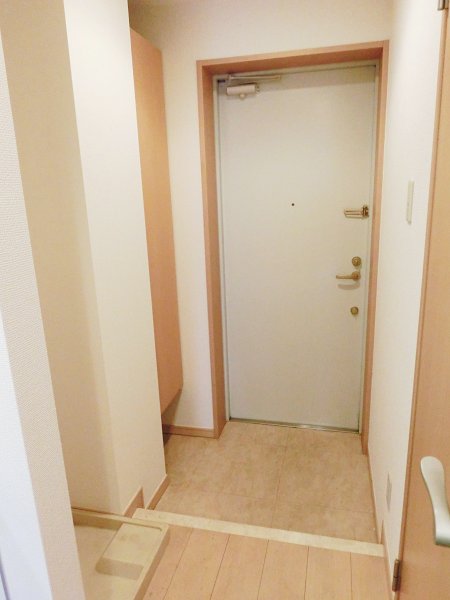 玄関　別部屋写真