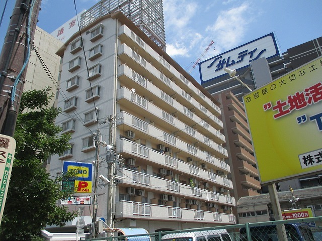 建物外観　南向きの日当たりの良いマンションです