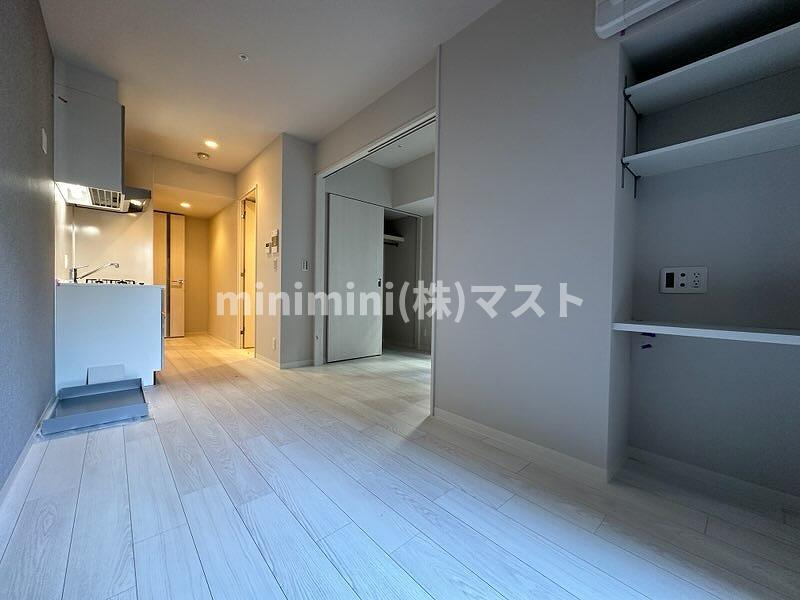 居室・リビング　階数によりカラーパターンが異なります