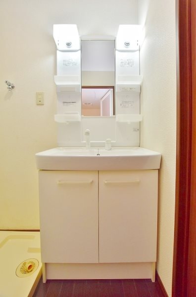洗面設備　★シャワー付き洗面台★