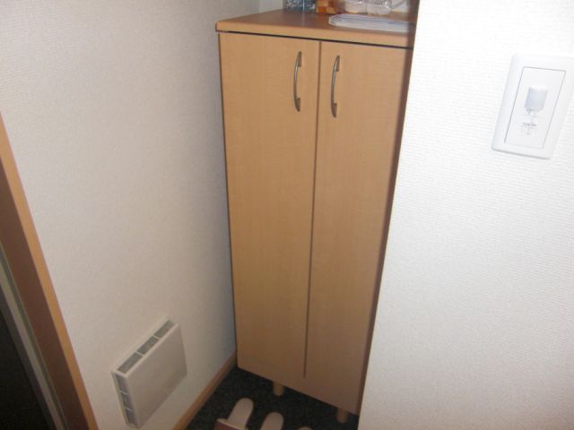 その他設備　下駄箱完備