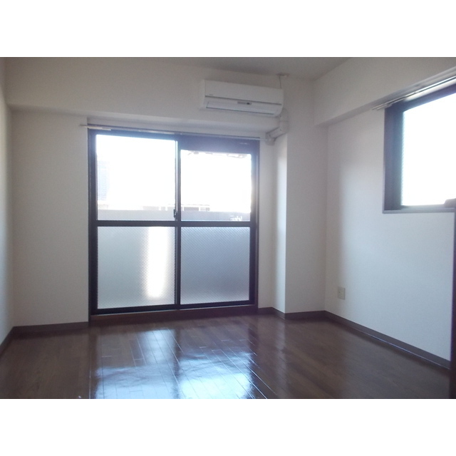 居室・リビング　洋室８帖