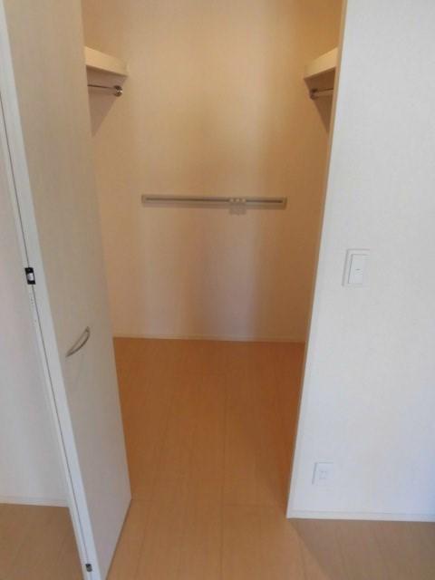 収納　※同物件別号室参考写真