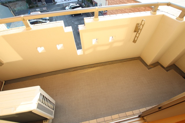 バルコニー　※別室の参考写真の為、現況優先です。