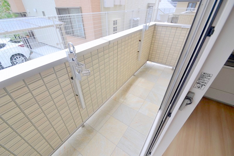 バルコニー　現況優先