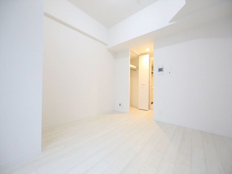 居室・リビング　洋室7.7帖　クローゼット付（収納充実してます）