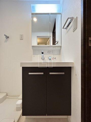 洗面設備　コンフォリア京町堀　独立洗面化粧台