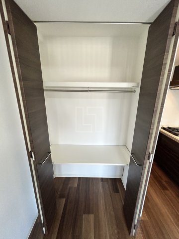 収納　コンフォリア京町堀　クローゼット