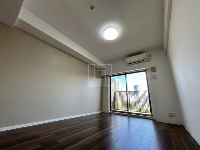 居室・リビング　コンフォリア京町堀　洋室