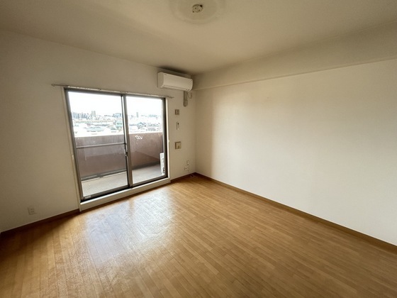 居室・リビング　※別部屋の写真です