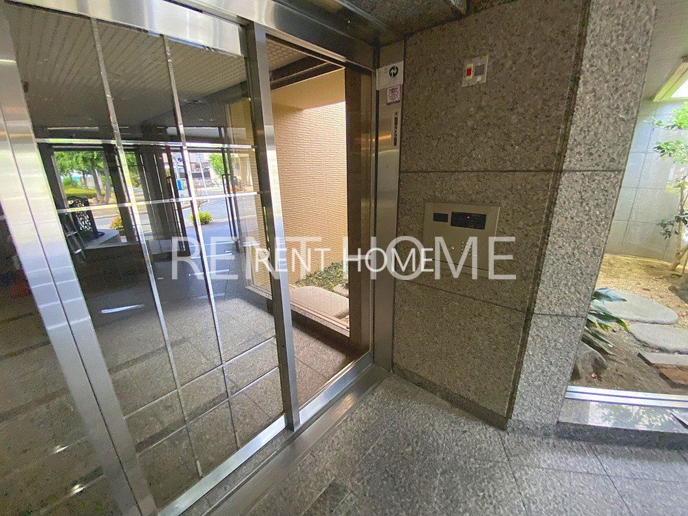 エントランス　エントランス