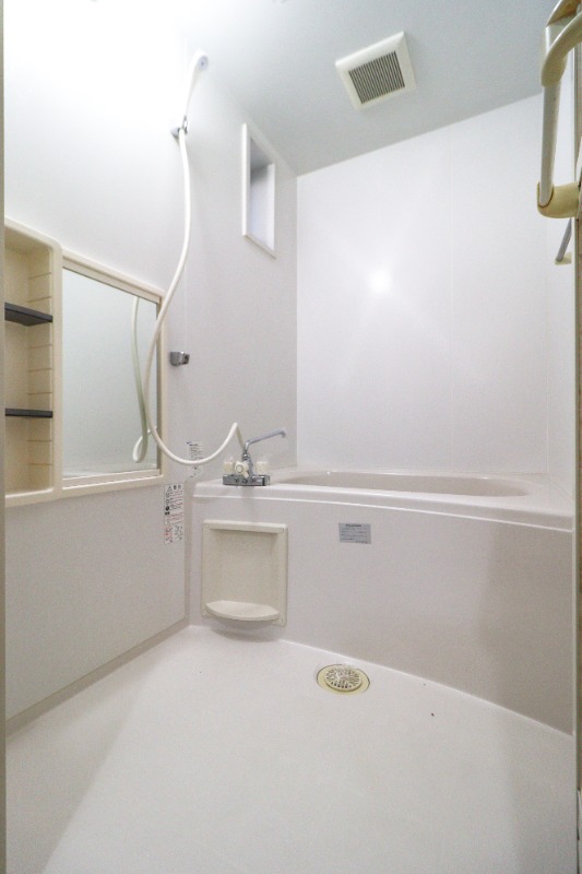 バス・シャワールーム　図面と現状に相違がある場合には現状を優先