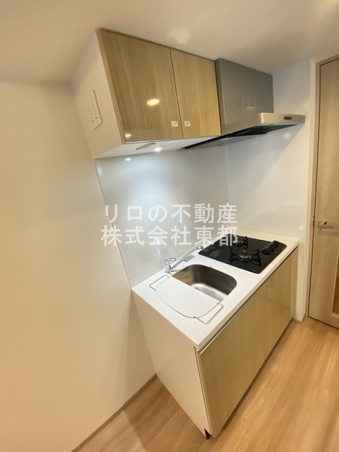 キッチン　上下に収納あり！使い勝手の良いキッチンです！！