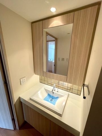 洗面設備　脱衣スペースもあります