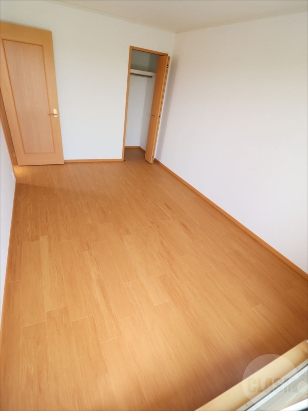 その他部屋・スペース　６．７帖の洋室です