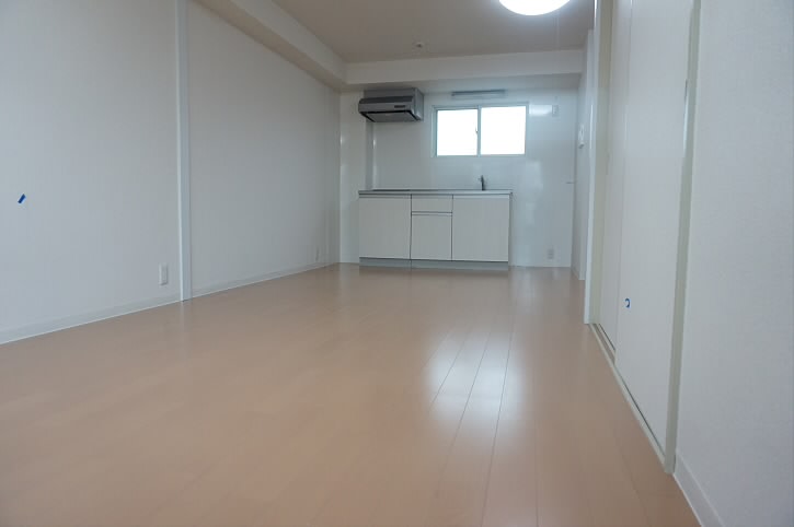 居室・リビング　別号室の参考写真となります