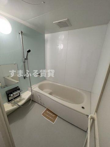 バス・シャワールーム　同仕様　反転