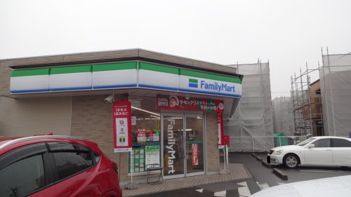 コンビニ　ファミリーマート 岡崎赤渋町店（コンビニ）まで286m