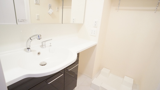 洗面設備　シャンプードレッサー