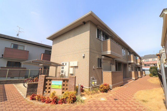 建物外観　シャルマンカルチェ