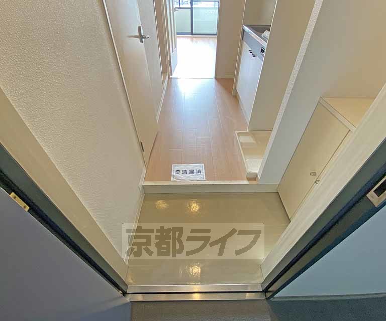玄関　段差が低くて上がりやすい玄関です。