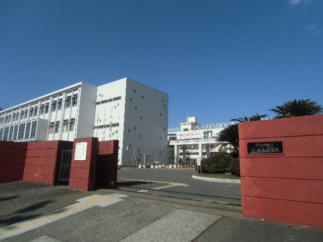 高校・高専　神奈川県立追浜高等学校（高校・高専）まで1336m