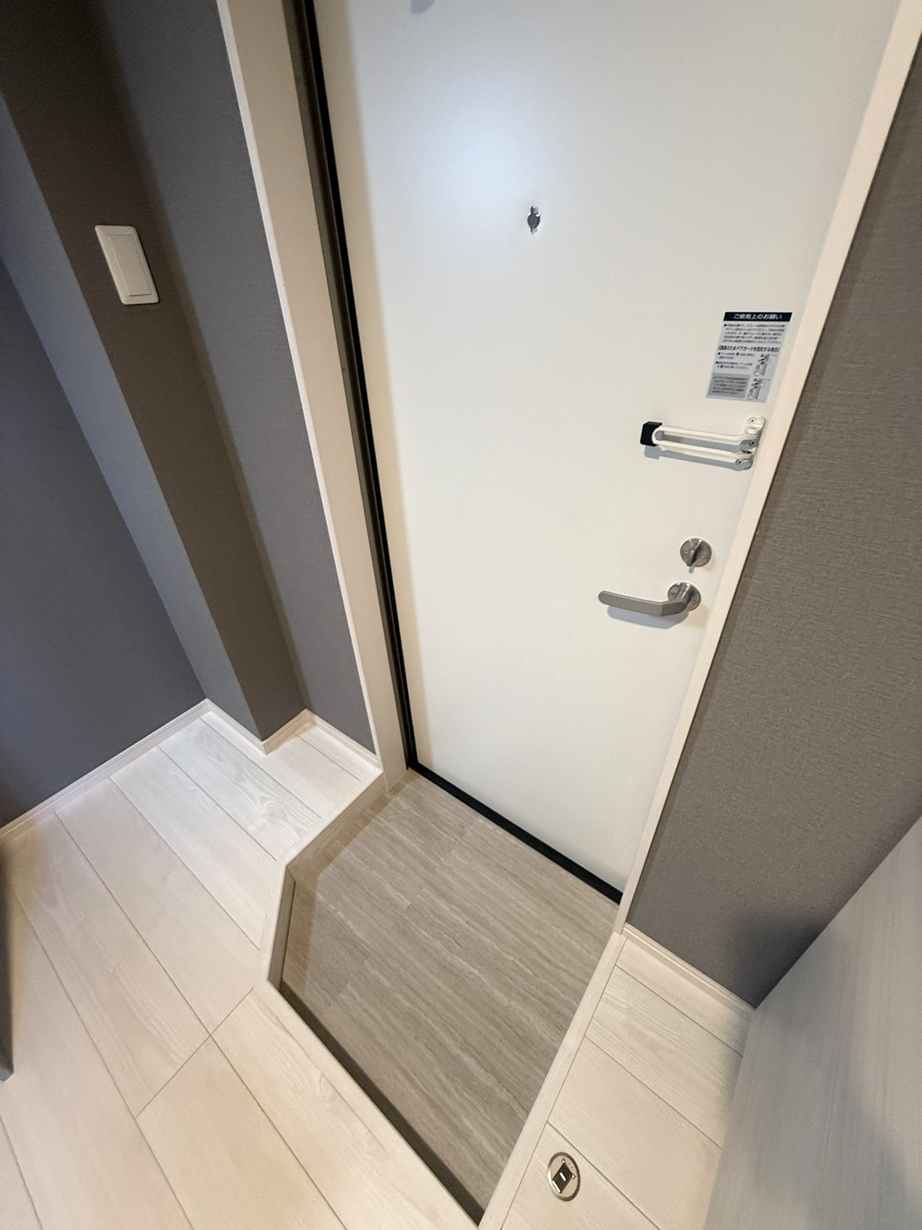 玄関　※別号室参考画像