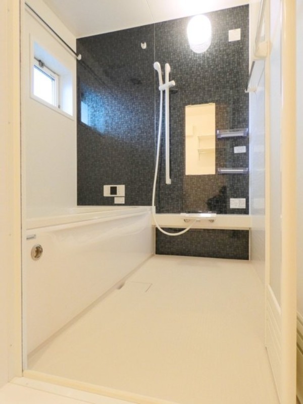 バス・シャワールーム　図面と現状に相違がある場合には現状を優先