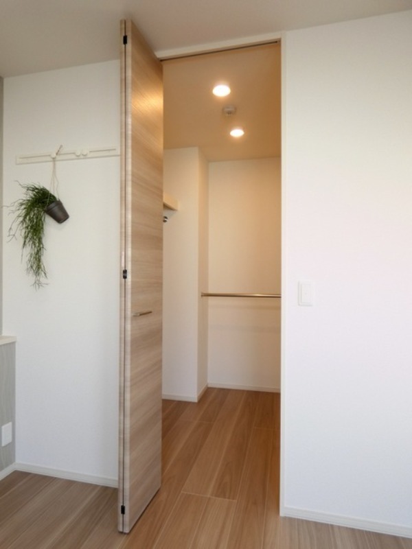 収納　図面と現状に相違がある場合には現状を優先