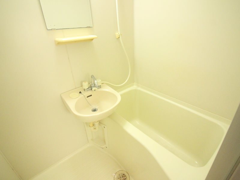 バス・シャワールーム　別号室イメージ