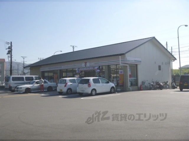 コンビニ　セブンイレブン桃山因幡店（コンビニ）まで150m