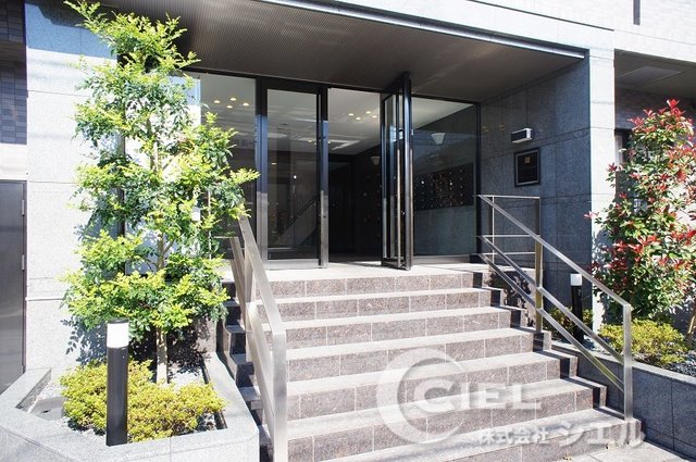 エントランス　エントランス部分