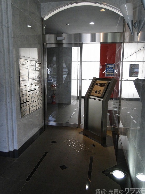 エントランス　エントランス