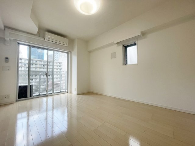 居室・リビング　使いやすい形の為、レイアウトを楽しめます♪