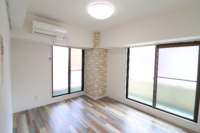 居室・リビング　現況の物を優先とします