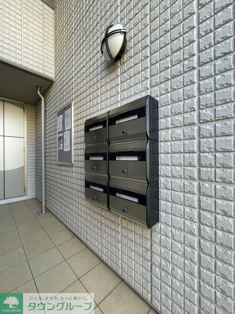 エントランス　駐車場