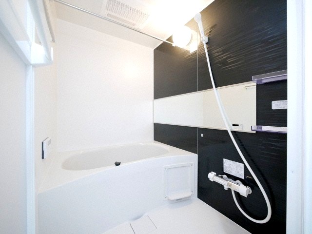 バス・シャワールーム　※同シリーズタイプのお部屋です。