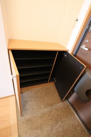 収納　シューズボックス